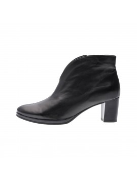Bottines noires à talons ARA