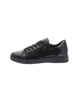Baskets basses noires détails ARA