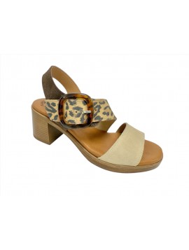 Sandales à talon Eva Frutos femme en cuir beige et daim kaki avec bride imprimé léopard, grande boucle écaille, talon effet bois